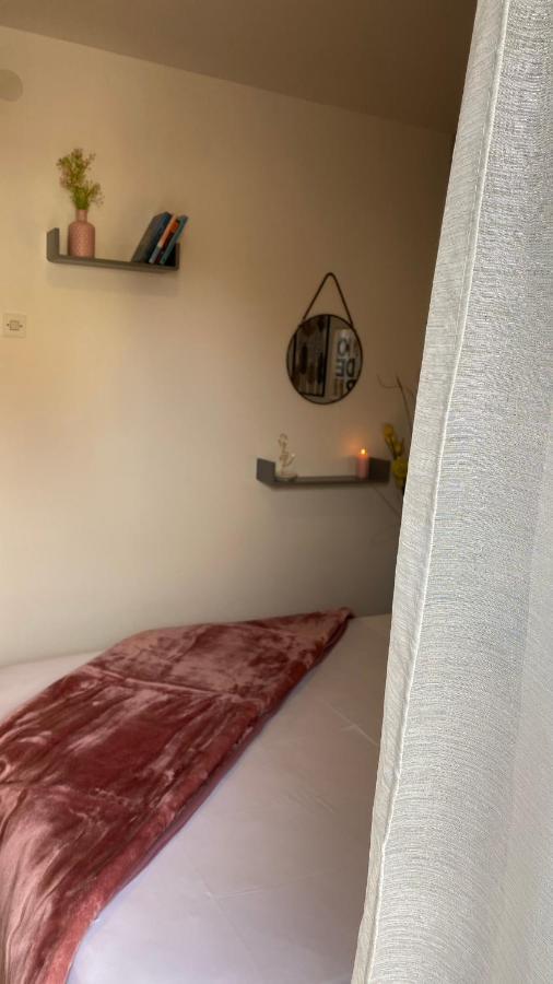 Guest House Tonica Крк Екстер'єр фото
