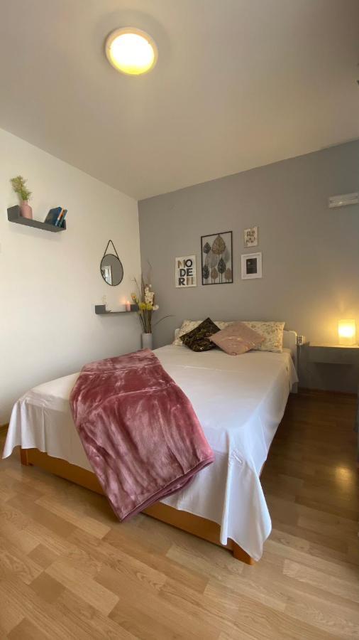 Guest House Tonica Крк Екстер'єр фото